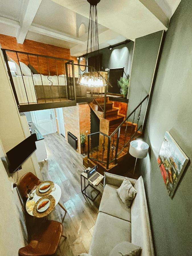 Luxury Duplex Suites - City Center Tbilisi Luaran gambar