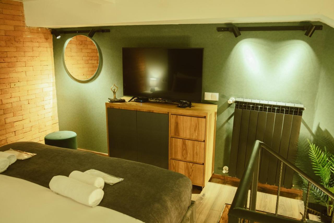Luxury Duplex Suites - City Center Tbilisi Luaran gambar